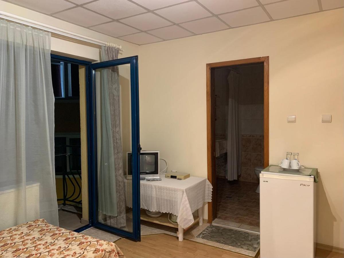 Guest House “Olesya” Obzor Exteriör bild