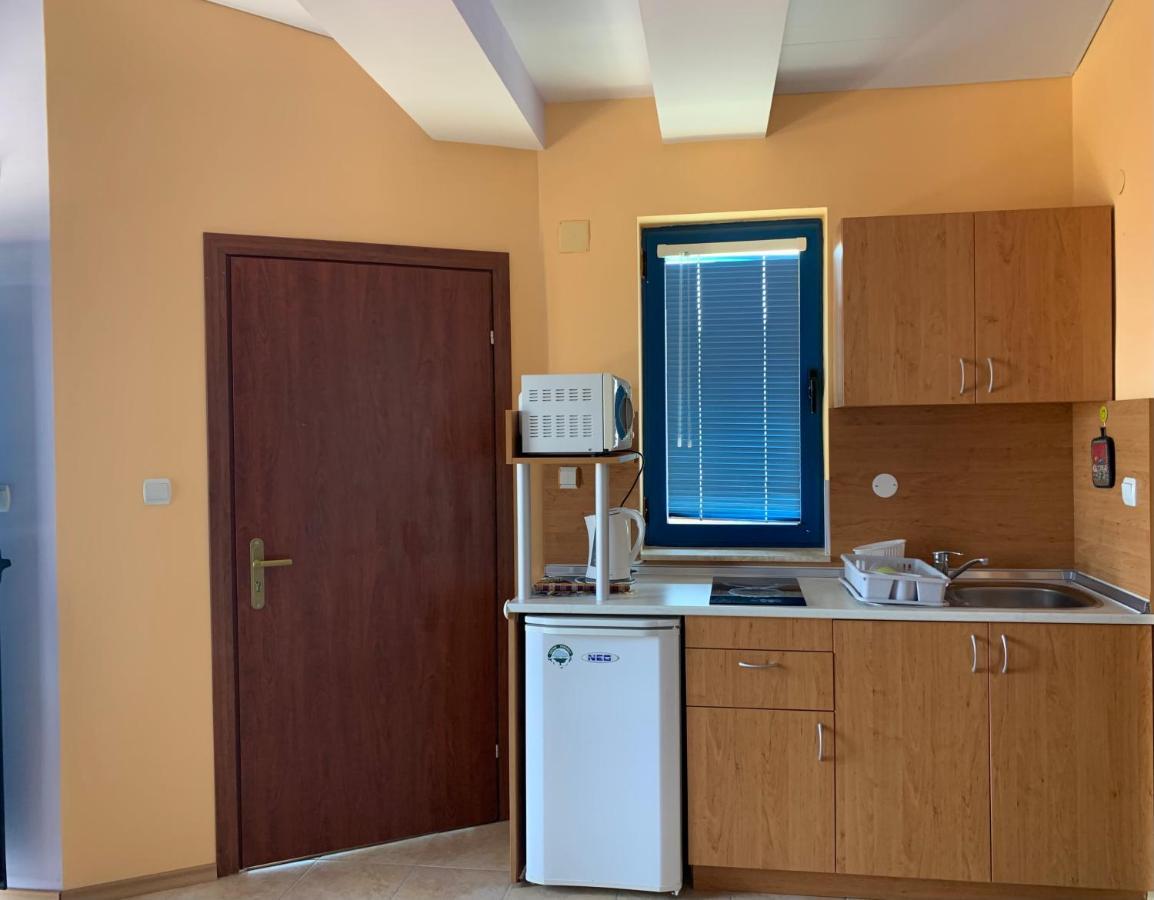 Guest House “Olesya” Obzor Exteriör bild