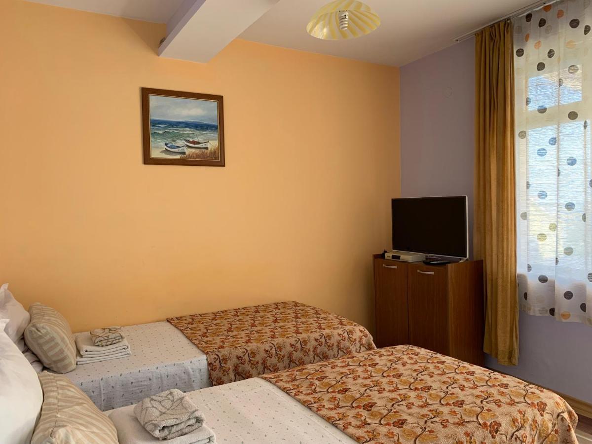 Guest House “Olesya” Obzor Exteriör bild