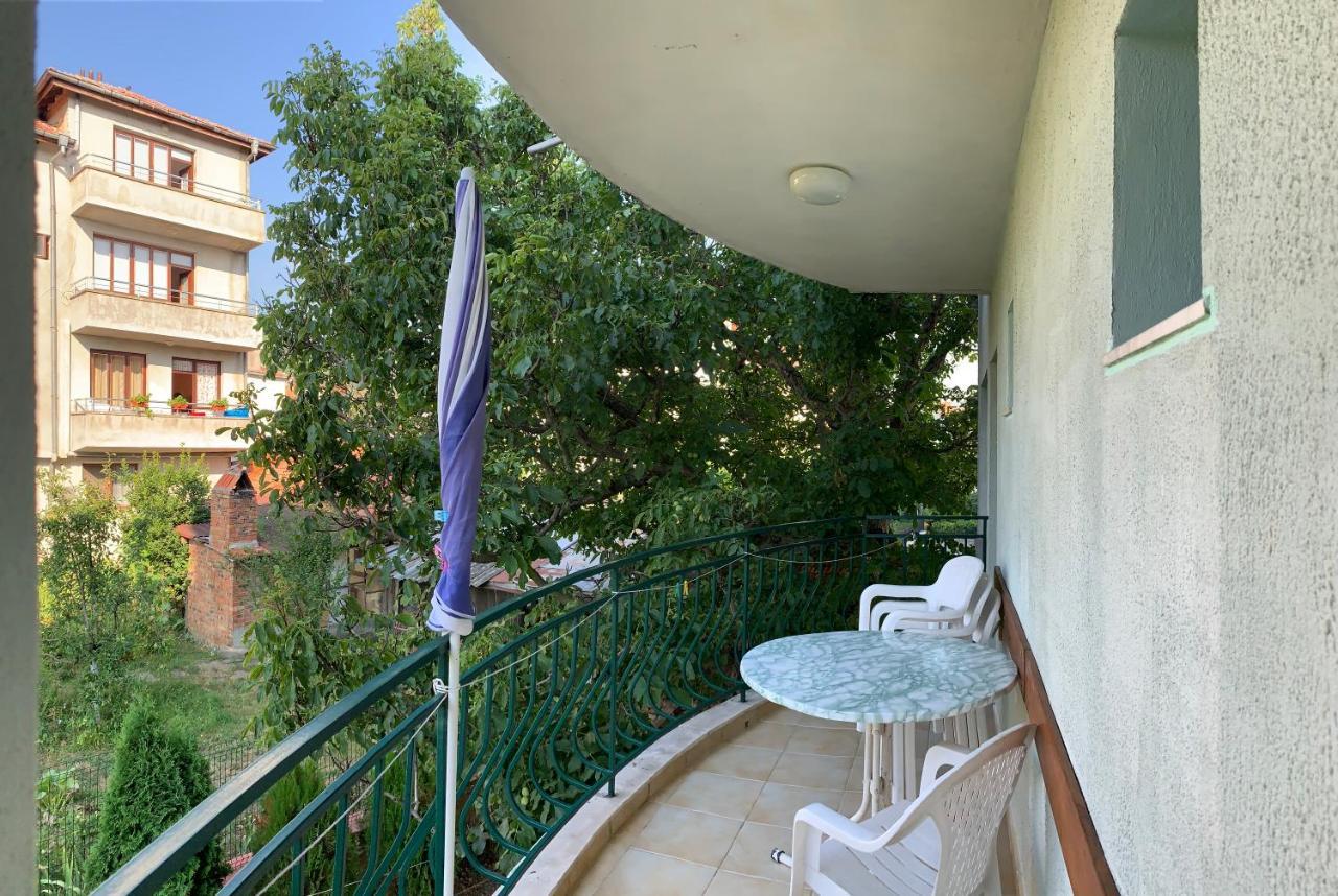 Guest House “Olesya” Obzor Exteriör bild
